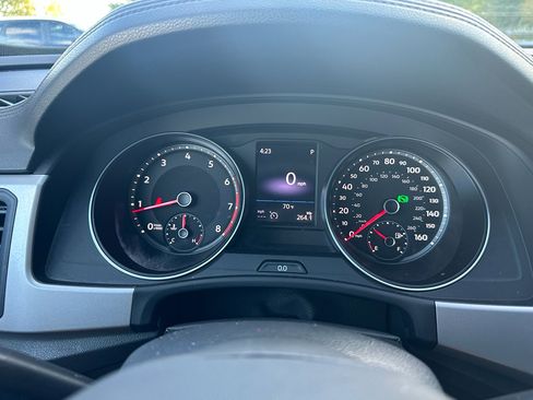 Used 2020 Volkswagen Atlas Cross Sport S image 16