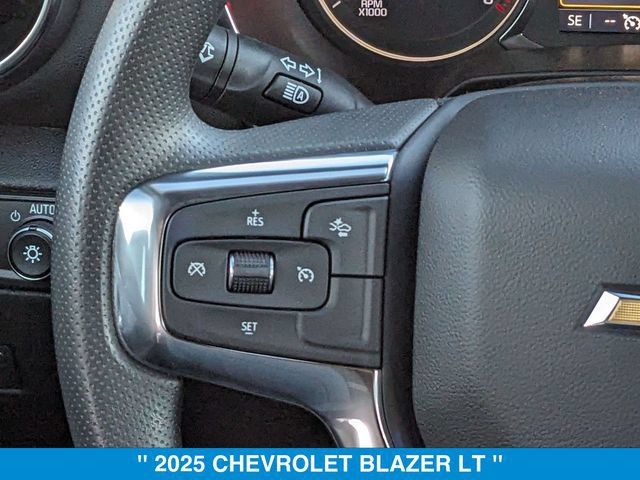 New 2025 Chevrolet Blazer LT w/ Midnight/Sport Edition AWD/4WD image 19