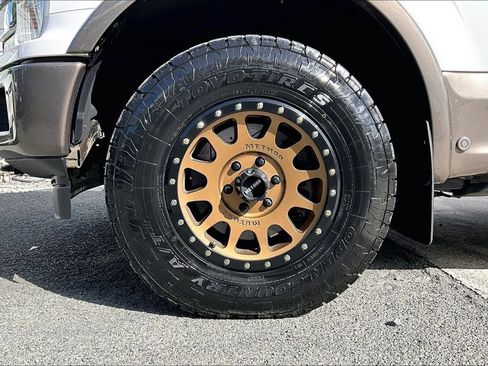 Used 2018 Ford F150 King Ranch w/ Equipment Group 601A Luxury AWD/4WD image 8