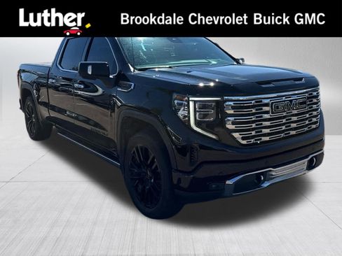 Used 2022 GMC Sierra 1500 Denali AWD/4WD image 1