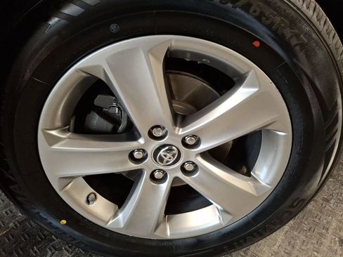 Used 2015 Toyota RAV4 XLE image 4