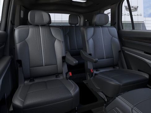 New 2026 Cadillac Vistiq Luxury w/ LPO, Floor Liner Package image 17