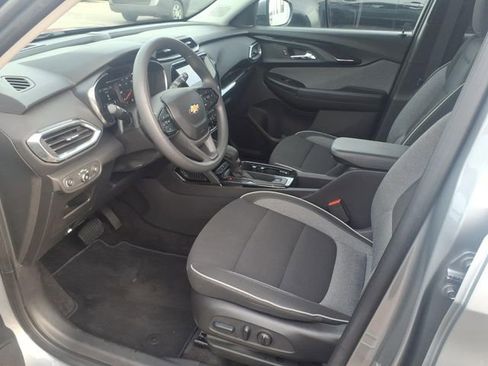 Used 2023 Chevrolet TrailBlazer LT w/ Convenience Package AWD/4WD image 14