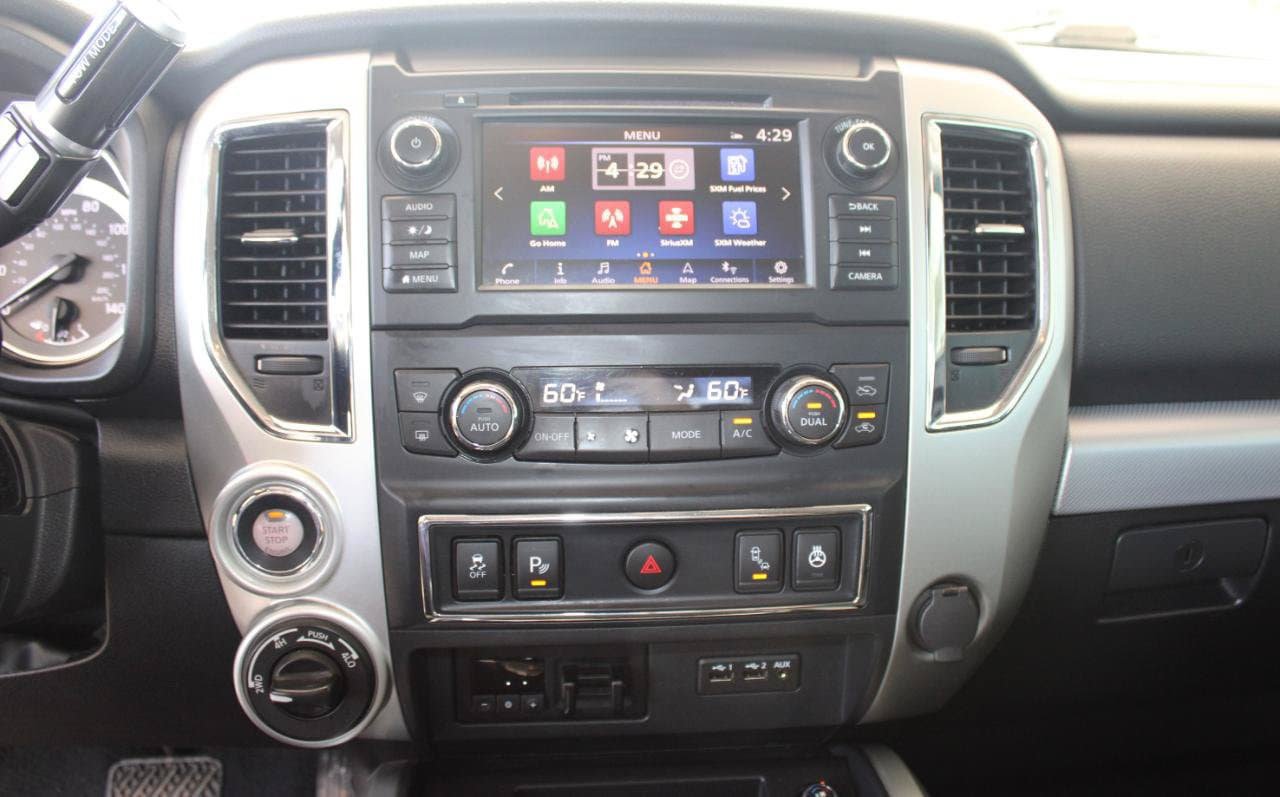Used 2019 Nissan Titan PRO-4X w/ Pro-4x Convenience Package AWD/4WD image 23