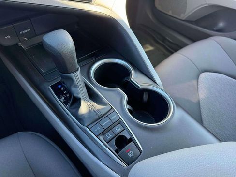 Used 2023 Toyota Camry LE image 29