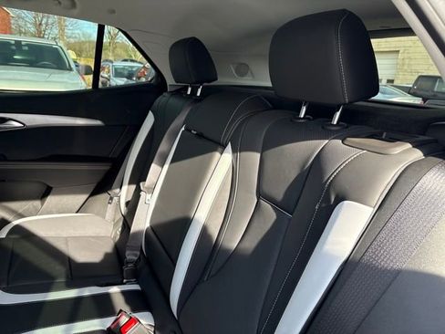 Used 2025 Buick Envision Sport Touring image 10