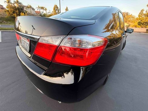 Used 2014 Honda Accord EX image 12