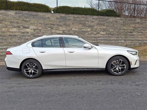 New 2026 BMW 530i xDrive 530i xDrive image 7