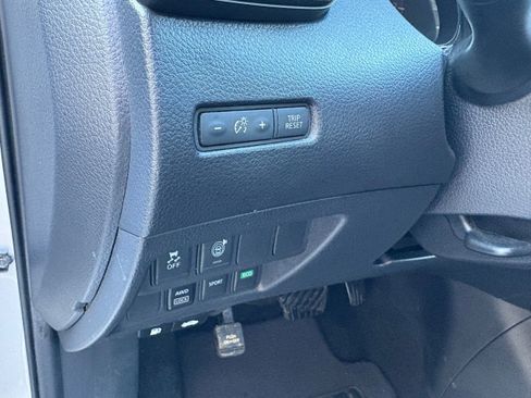 Used 2017 Nissan Rogue S image 21