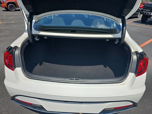 Used 2023 Hyundai Sonata SEL w/ Cargo Package FWD image 12