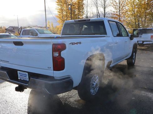 Used 2023 Chevrolet Silverado 2500 LT image 5