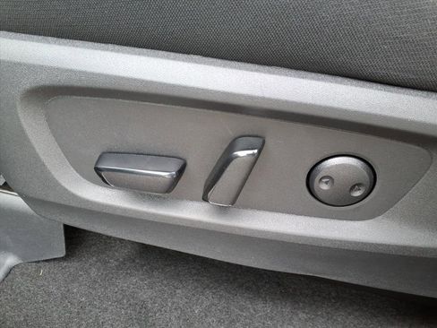 New 2025 Nissan Pathfinder SV w/ Cargo Package image 12