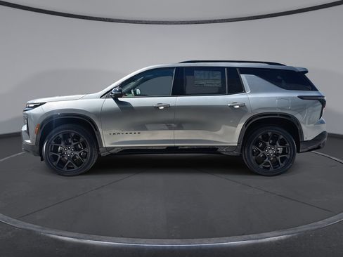 New 2026 Chevrolet Traverse RS w/ LPO, Floor Liner Package AWD/4WD image 11