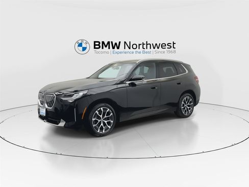 Used 2025 BMW X3 xDrive30i image 9
