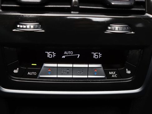 Used 2025 BMW X7 xDrive40i image 26