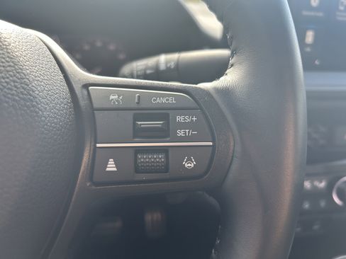 Used 2023 Honda Accord Sport image 12