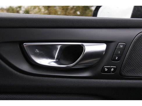 Used 2023 Volvo S60 B5 Ultimate image 21