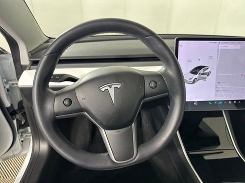 Used 2020 Tesla Model 3 Long Range image 14