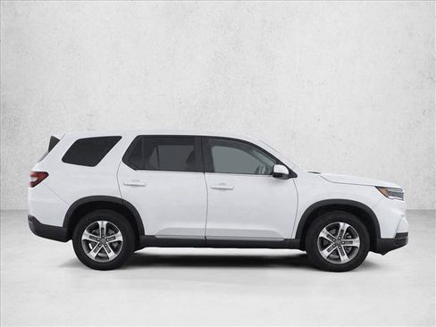 Used 2024 Honda Pilot EX-L image 8