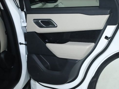 Used 2020 Land Rover Range Rover Velar R-Dynamic S image 33