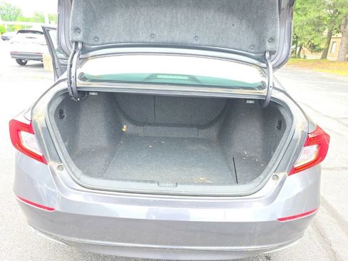 Used 2018 Honda Accord EX-L image 25