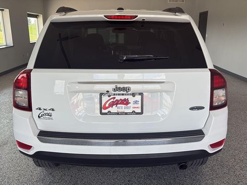 Used 2016 Jeep Compass High Altitude AWD/4WD image 3