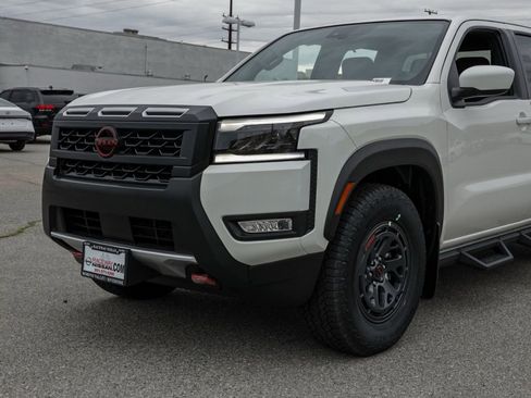 New 2026 Nissan Frontier Pro-X w/ Tow Package RWD image 10