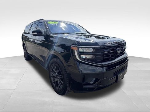 Used 2025 Ford Expedition Max Platinum w/ Stealth Performance Package AWD/4WD image 6