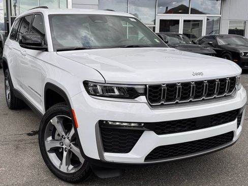 New 2026 Jeep Grand Cherokee L Limited AWD/4WD image 1