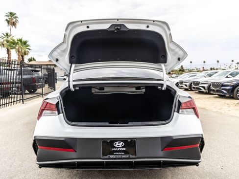 Used 2025 Hyundai Elantra SEL FWD image 29