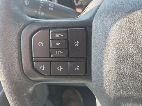 Used 2025 Ford F350 XLT AWD/4WD image 37