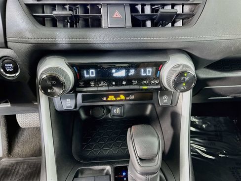Used 2024 Toyota RAV4 XLE FWD image 22