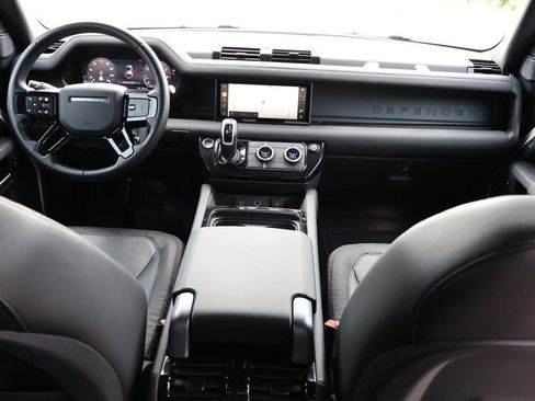 Used 2024 Land Rover Defender 110 X-Dynamic SE AWD/4WD image 13