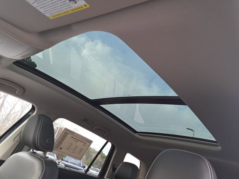 Certified 2023 Volkswagen Atlas SEL image 29