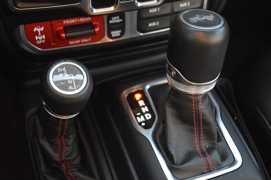 Used 2021 Jeep Wrangler Unlimited Rubicon AWD/4WD image 13