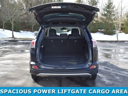 Used 2016 Toyota RAV4 Limited image 26