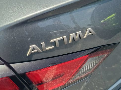 Used 2023 Nissan Altima 2.5 S FWD image 5