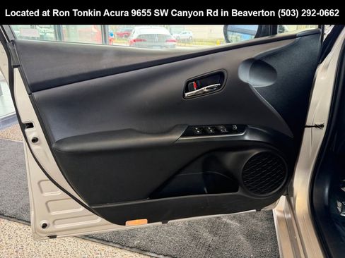 Used 2018 Toyota Prius Prime Plus image 11