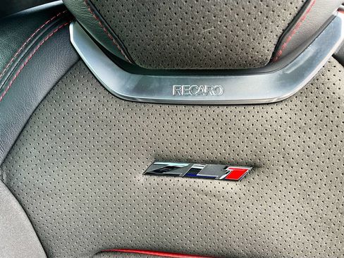 Used 2019 Chevrolet Camaro ZL1 RWD image 33