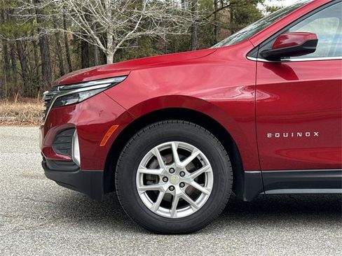 Used 2023 Chevrolet Equinox LT image 19