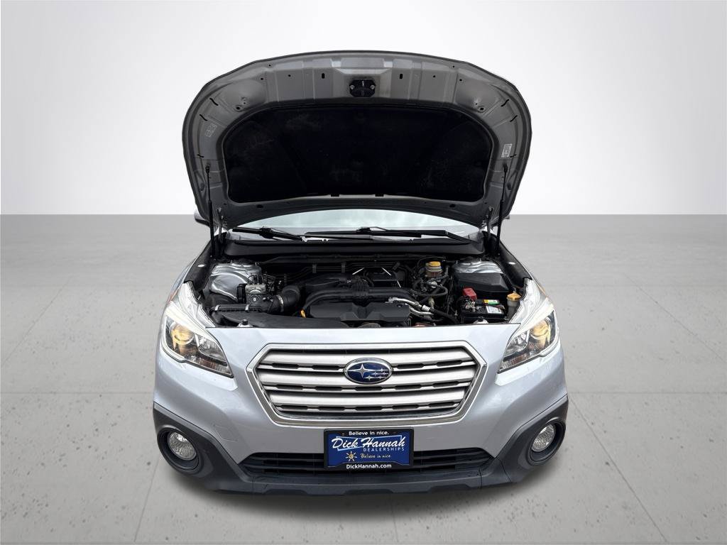Used 2015 Subaru Outback 2.5i Premium AWD/4WD image 3