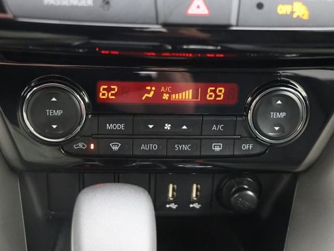 Used 2025 Mitsubishi Eclipse Cross SE image 22