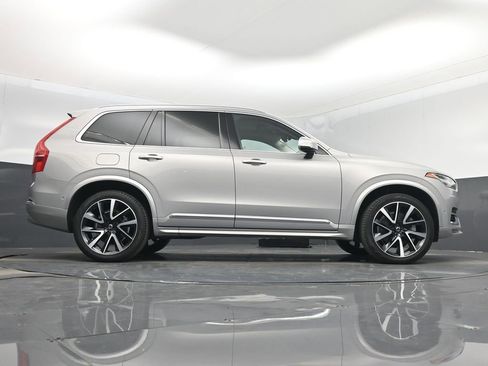 Used 2023 Volvo XC90 B6 Plus w/ Protection Package AWD/4WD image 16