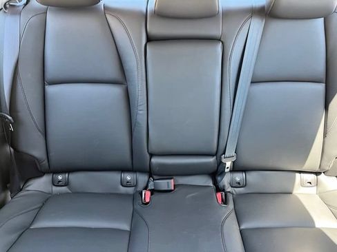 Used 2024 MAZDA MAZDA3 s FWD image 22