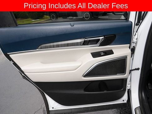 Used 2023 Kia Telluride SX AWD/4WD image 12