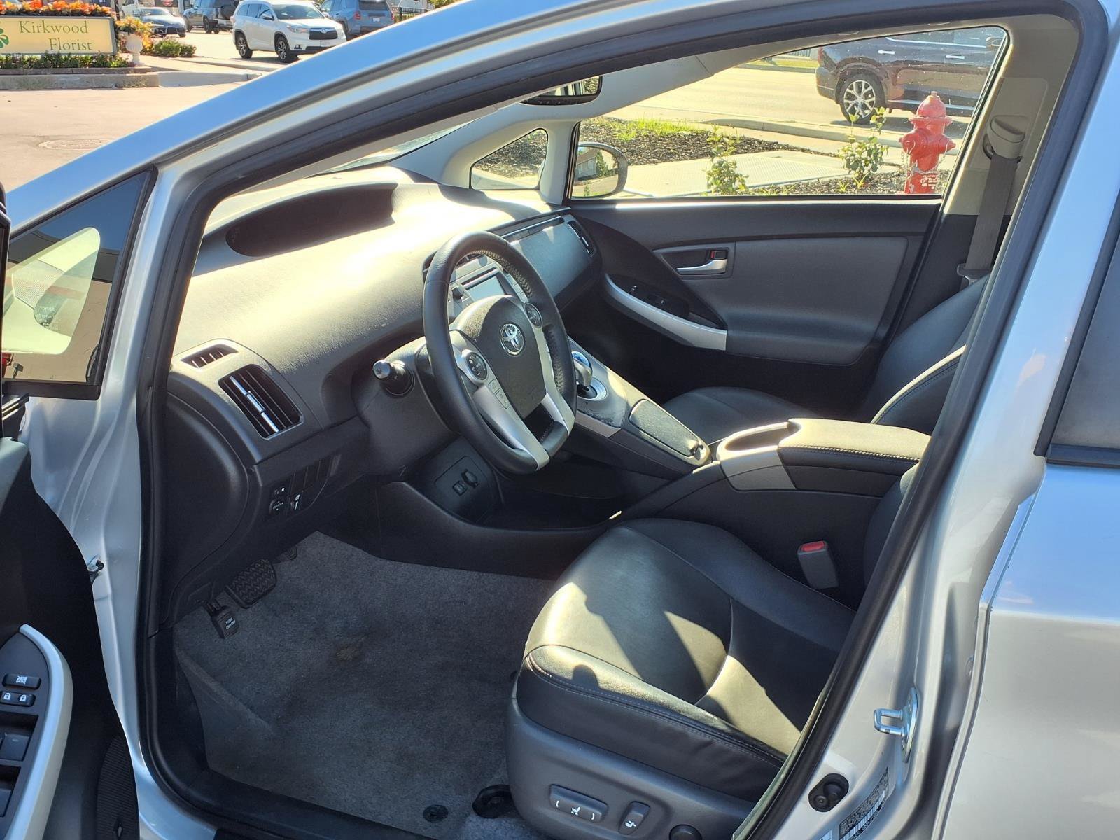 Used 2015 Toyota Prius Four FWD image 20