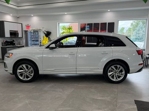 Used 2023 Audi Q7 2.0T Premium w/ Convenience Package AWD/4WD image 4