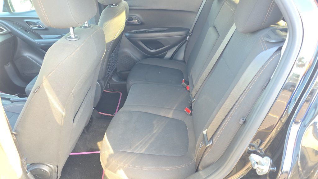 Used 2020 Chevrolet Trax LS w/ Tint and Cruise Package FWD image 14