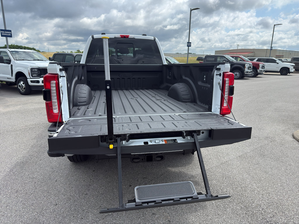 New 2026 Ford F350 Lariat w/ Lariat Ultimate Package AWD/4WD image 23
