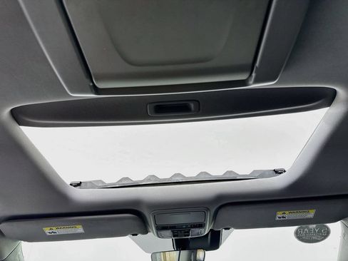 Used 2018 Honda Odyssey Elite image 28